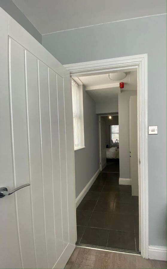 Sheil Road - Be My Guest Apartment *